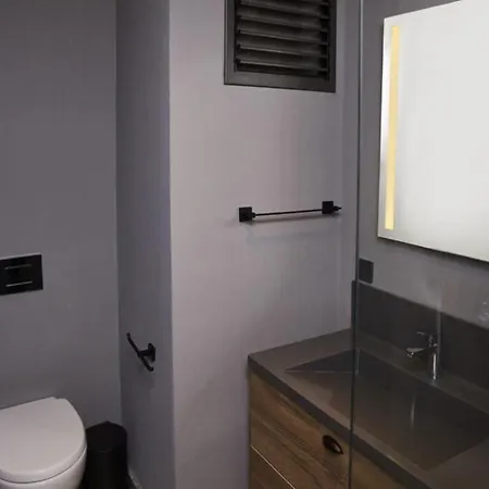 Merkezde Sik 1+1 Apartment *