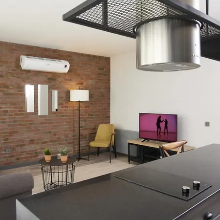 Merkezde Sik 1+1 Apartment